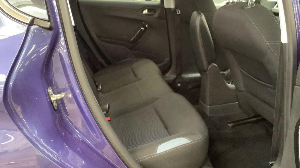 Used Peugeot 208 2013 for sale - 76633529: Photo 11