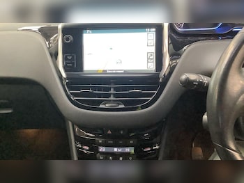 Used Peugeot 208 2013 for sale - 76633529: Photo