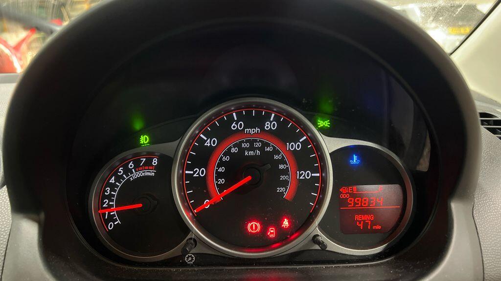 Used Mazda Mazda2 2010 for sale - 77029347: Photo 16