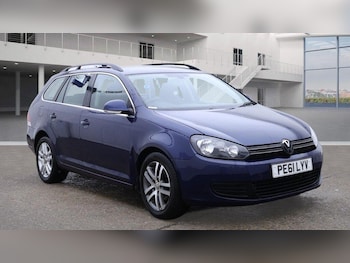 Used Volkswagen Golf 2011 for sale - 77016373: Photo