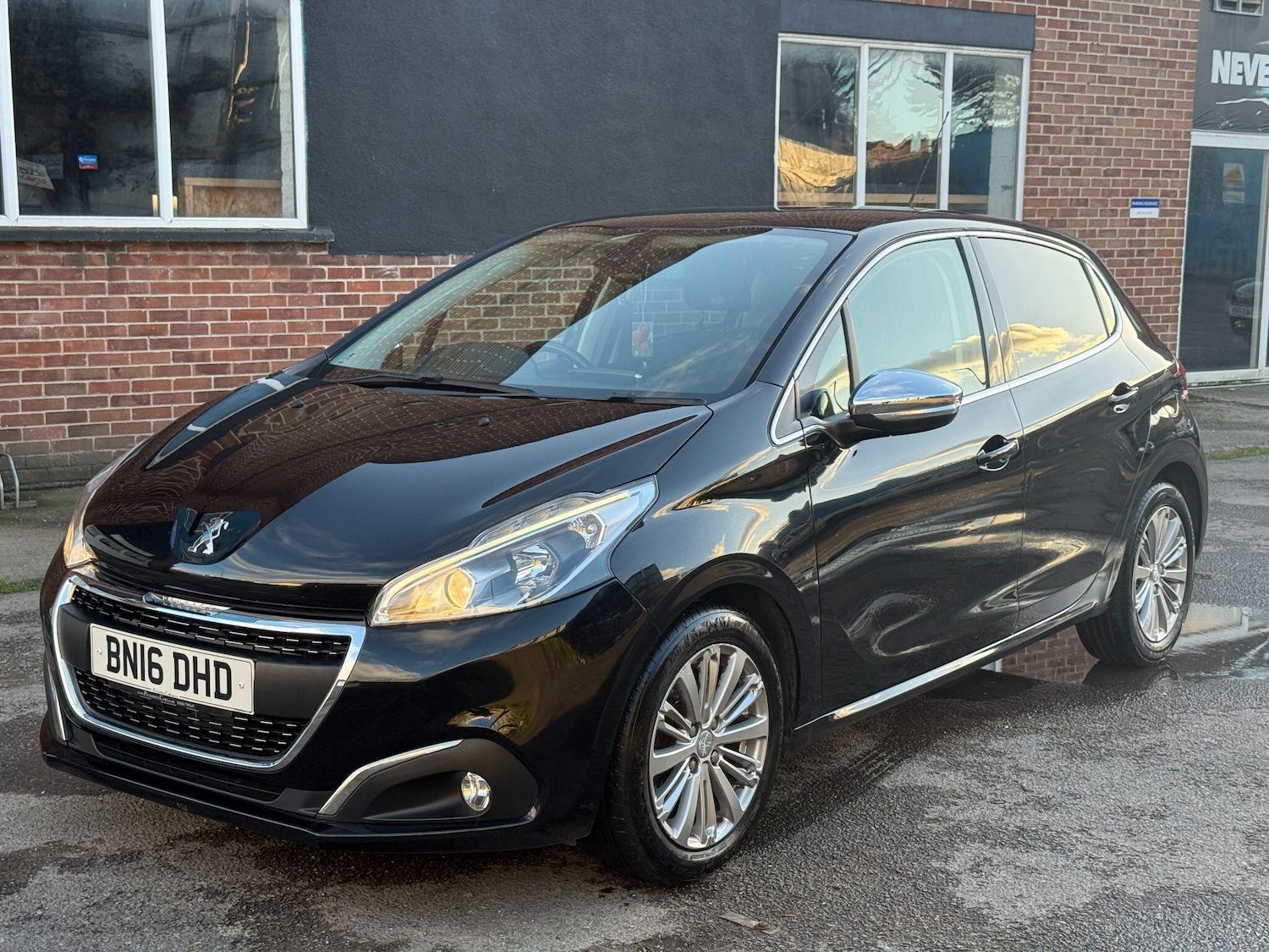 Used Peugeot 208 for sale - 76990479: Photo 14