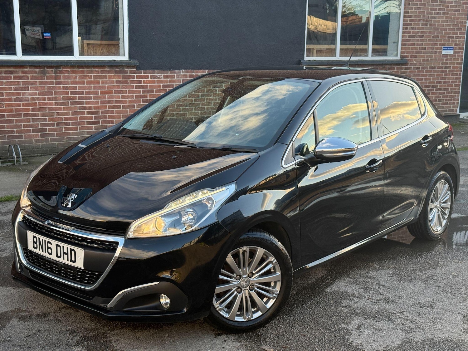 Used Peugeot 208 for sale - 76990479: Photo 16