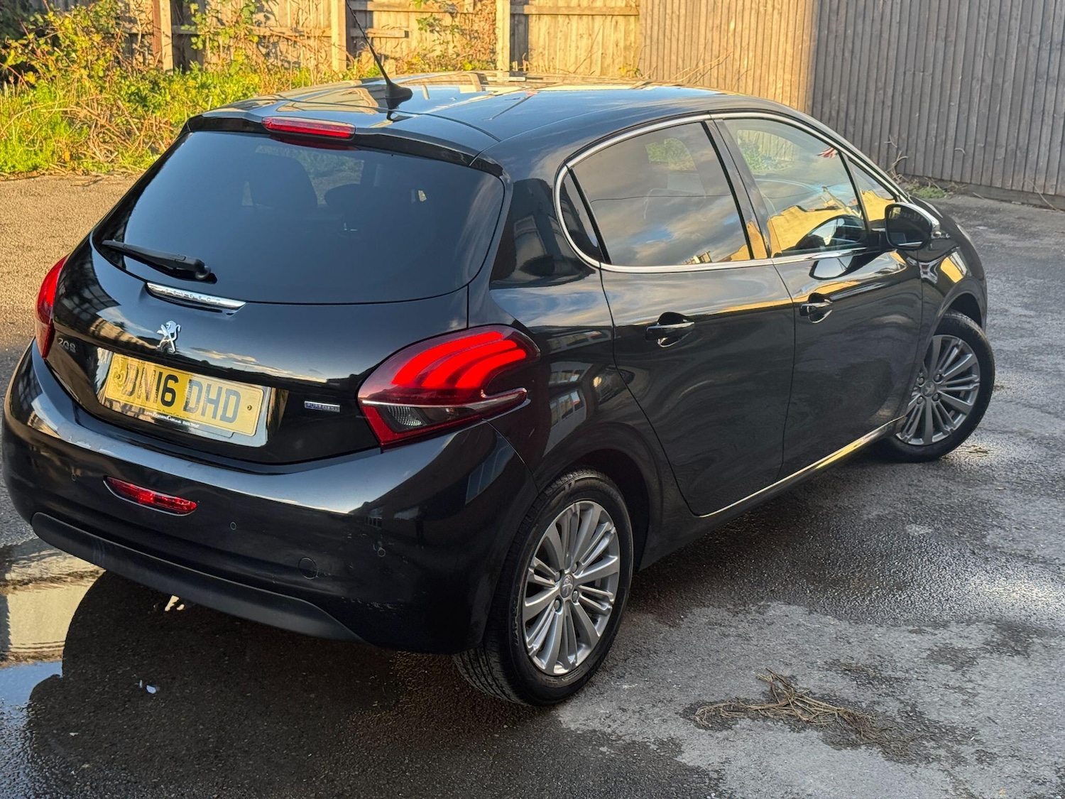 Used Peugeot 208 for sale - 76990479: Photo 39