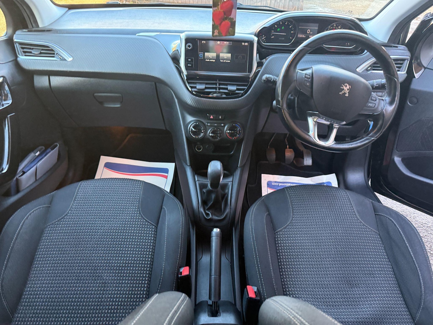 Used Peugeot 208 for sale - 76990479: Photo 41