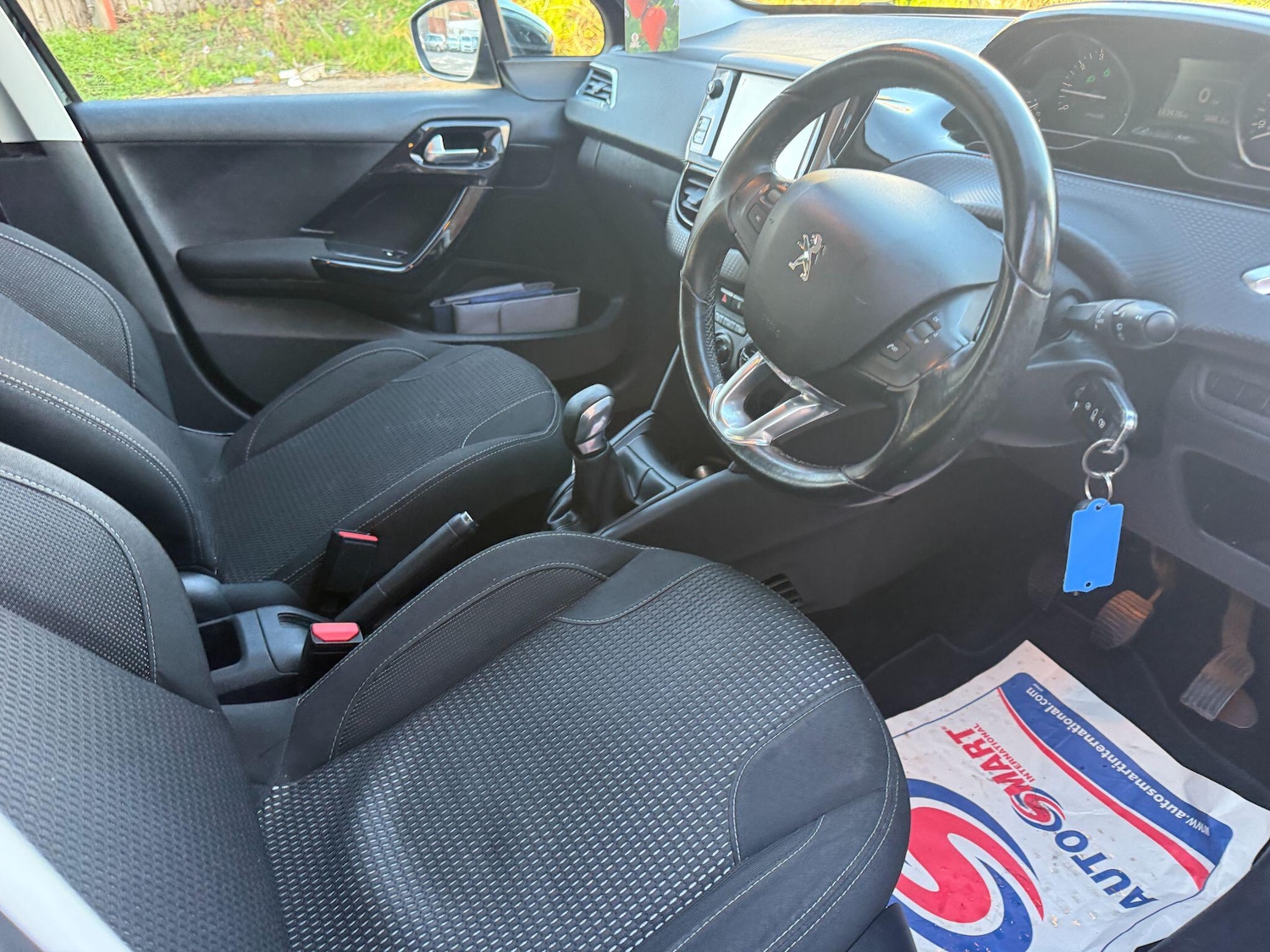 Used Peugeot 208 for sale - 76990479: Photo 45