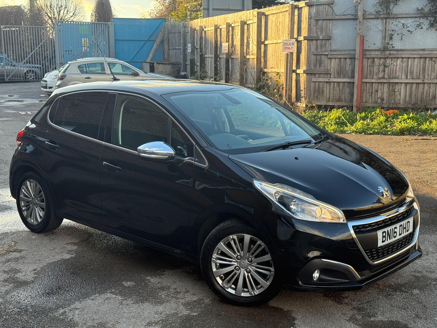 Used Peugeot 208 for sale - 76990479: Photo 5