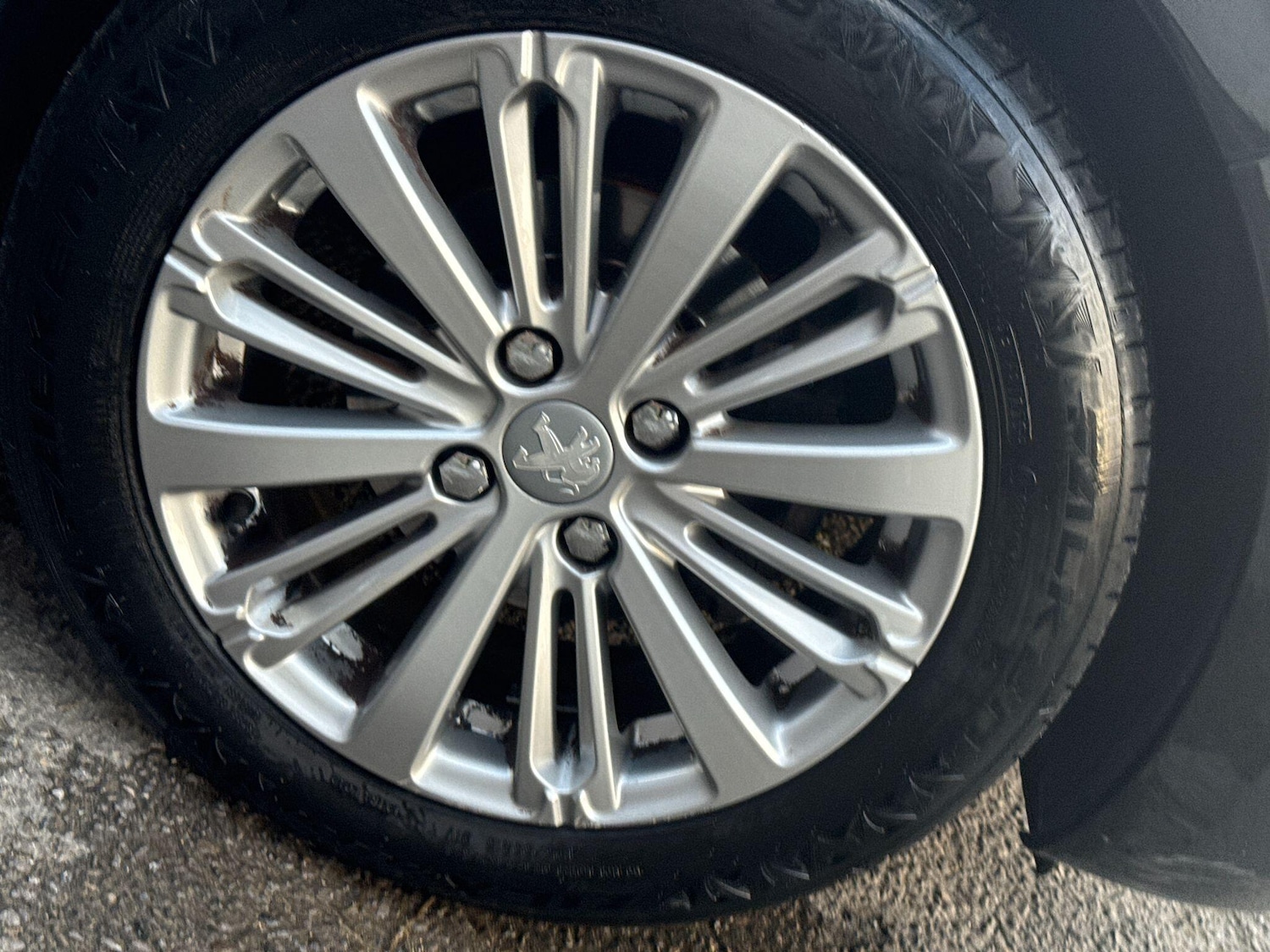 Used Peugeot 208 for sale - 76990479: Photo 58