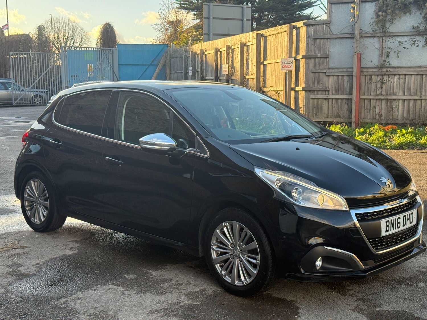 Used Peugeot 208 for sale - 76990479: Photo 6