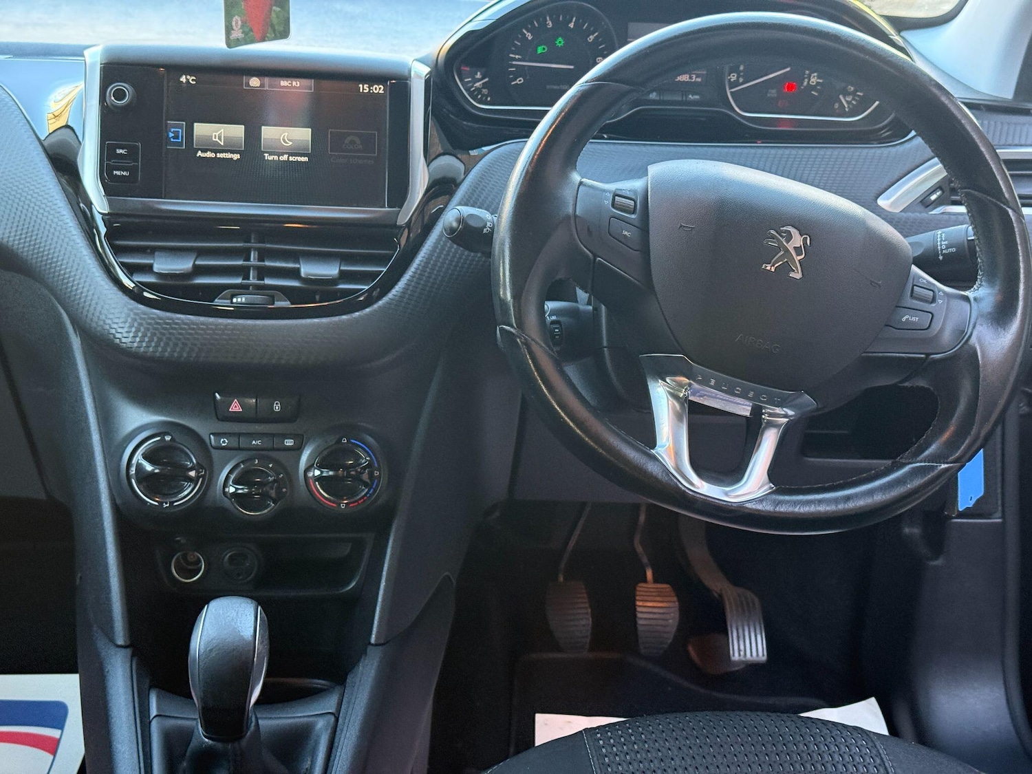 Used Peugeot 208 for sale - 76990479: Photo 61