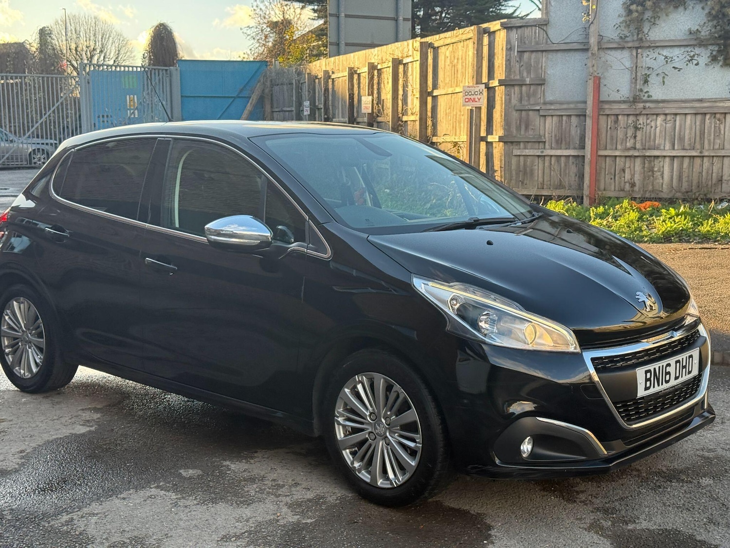 Used Peugeot 208 for sale - 76990479: Photo 9