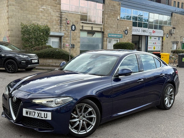 Used Alfa Romeo Giulia 2017 for sale - 76152673: Photo 10