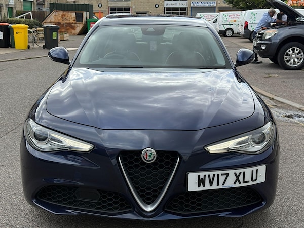 Used Alfa Romeo Giulia 2017 for sale - 76152673: Photo 2