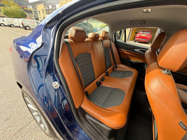 Used Alfa Romeo Giulia 2017 for sale - 76152673: Photo 31