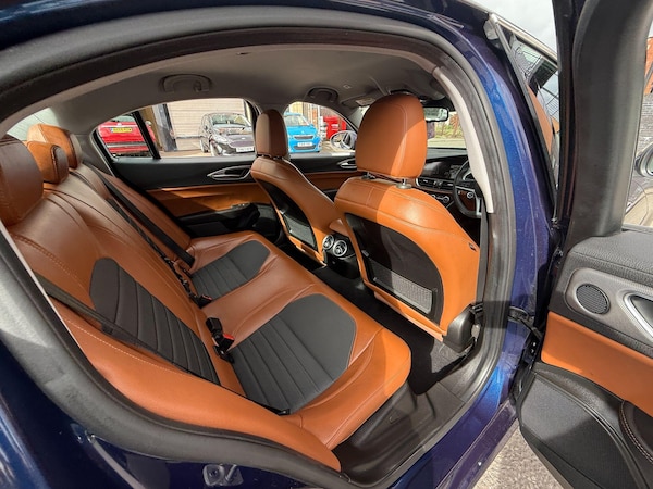 Used Alfa Romeo Giulia 2017 for sale - 76152673: Photo 32