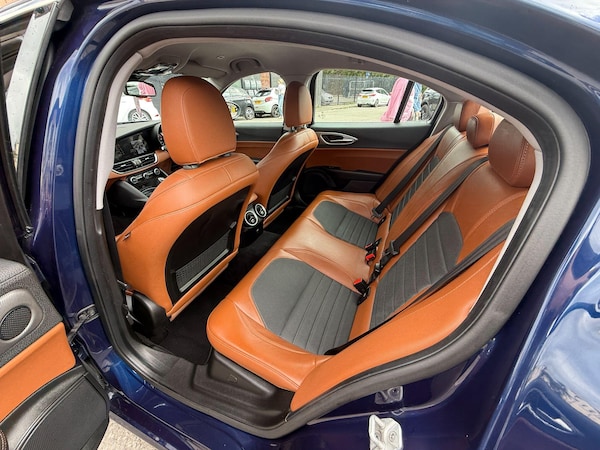 Used Alfa Romeo Giulia 2017 for sale - 76152673: Photo 33