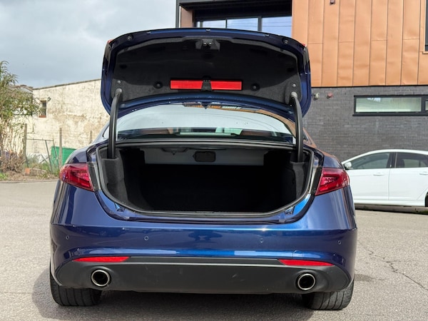 Used Alfa Romeo Giulia 2017 for sale - 76152673: Photo 47