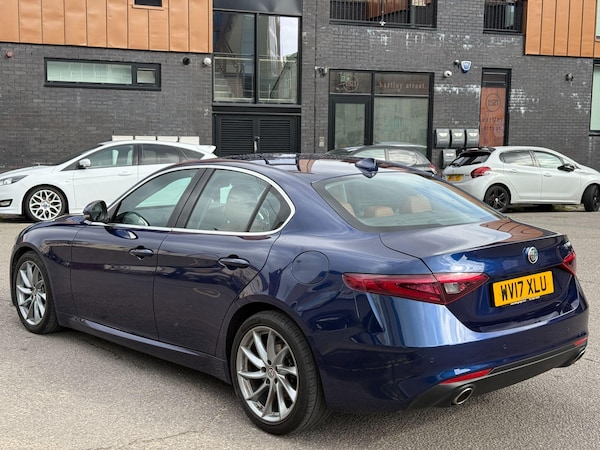 Used Alfa Romeo Giulia 2017 for sale - 76152673: Photo 4