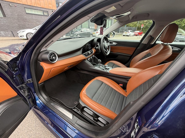 Used Alfa Romeo Giulia 2017 for sale - 76152673: Photo 50