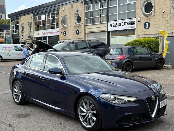 Used Alfa Romeo Giulia 2017 for sale - 76152673: Photo 5