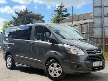 Used Ford Tourneo Custom 2017 for sale - 78492073: Photo