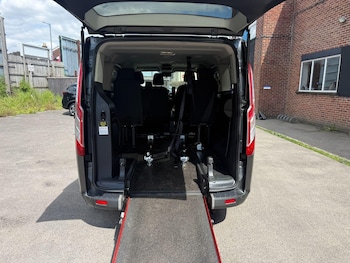 Used Ford Tourneo Custom 2017 for sale - 78492073: Photo
