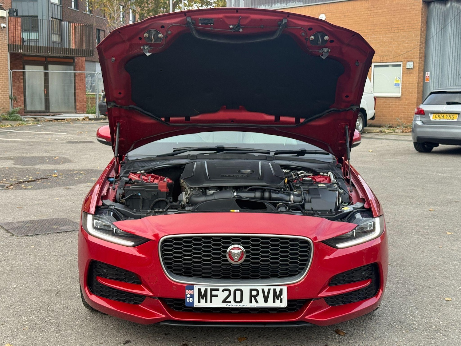 Used Jaguar XE 2020 for sale - 76389332: Photo 27