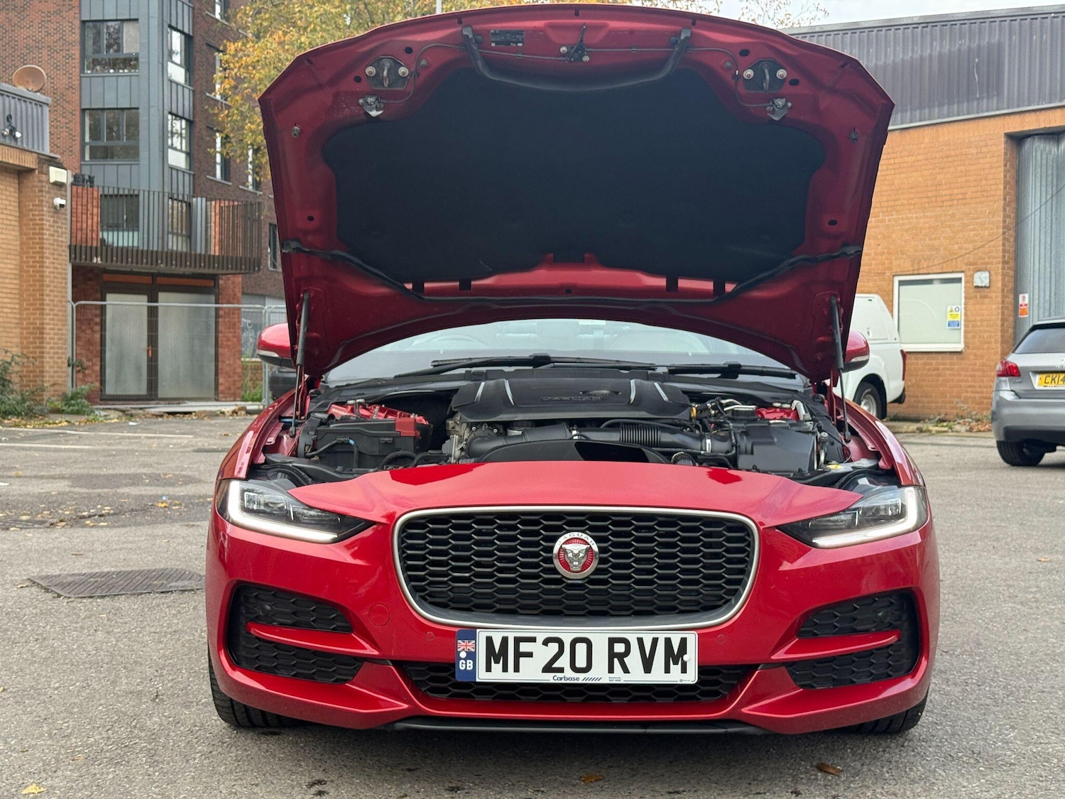 Used Jaguar XE 2020 for sale - 76389332: Photo 45