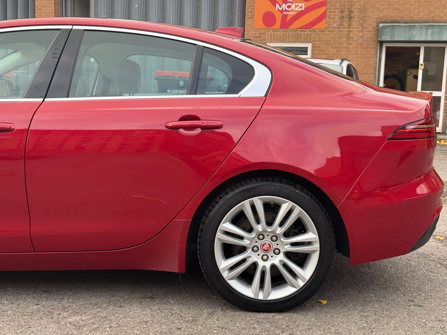 Used Jaguar XE 2020 for sale - 76389332: Photo 46