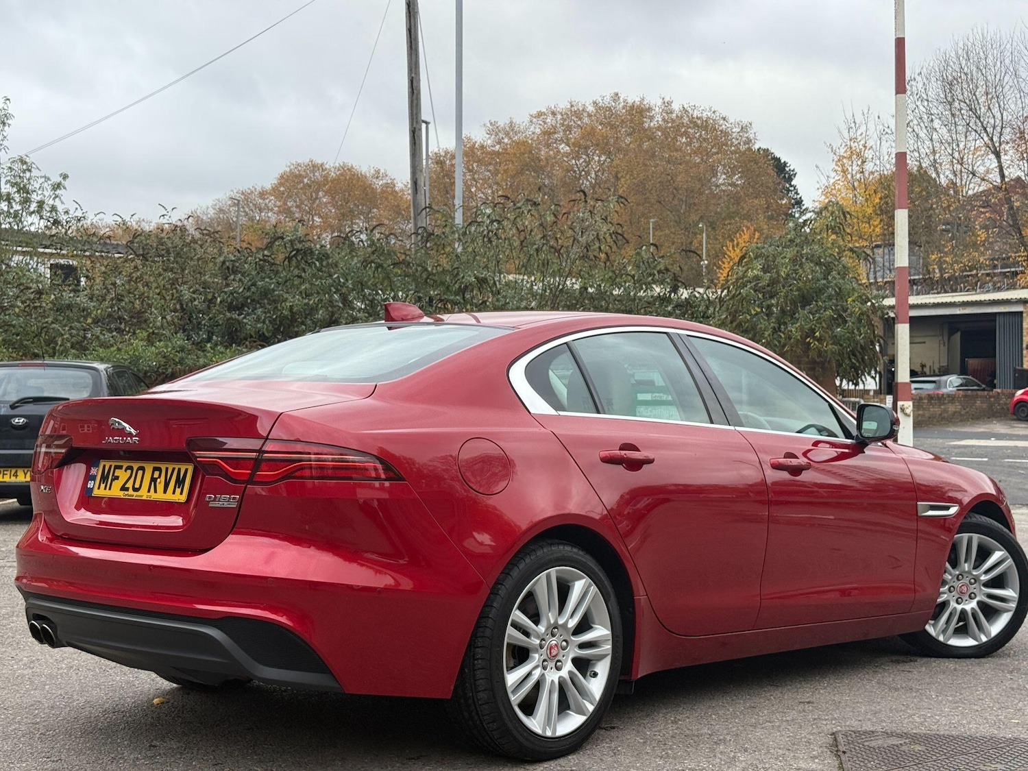 Used Jaguar XE 2020 for sale - 76389332: Photo 51