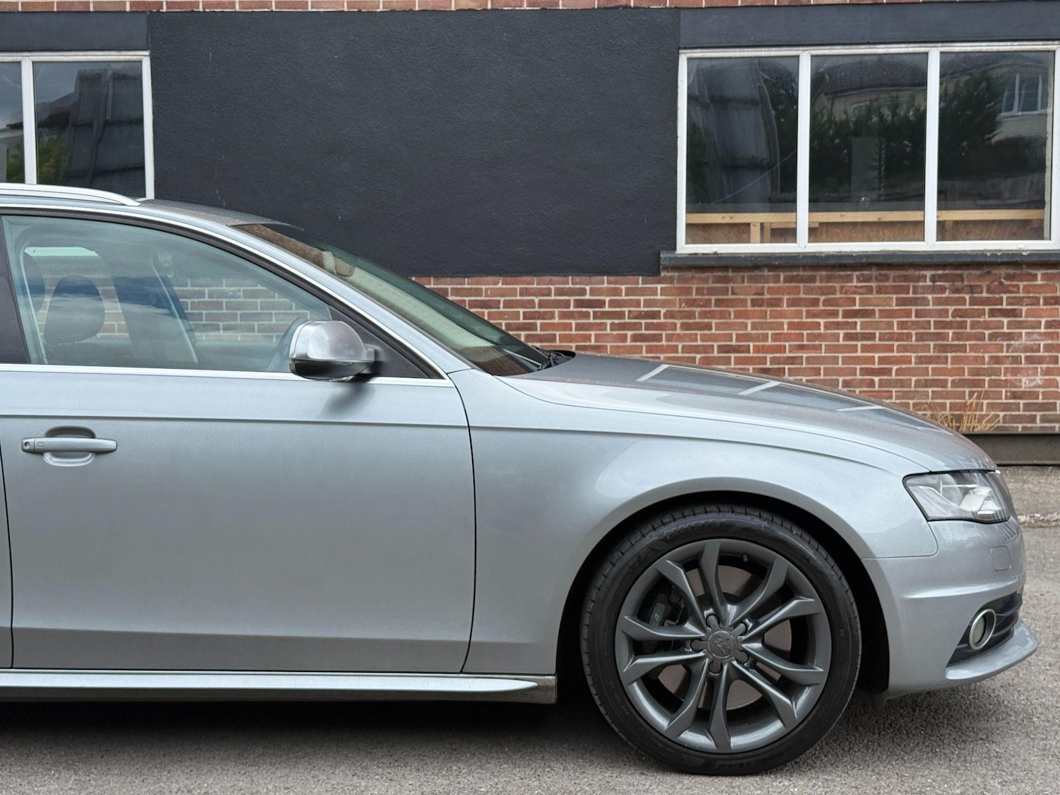 Used Audi S4 Avant 2010 for sale - 76151464: Photo 24