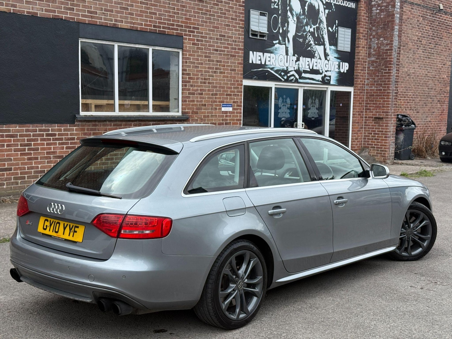 Used Audi S4 Avant 2010 for sale - 76151464: Photo 27