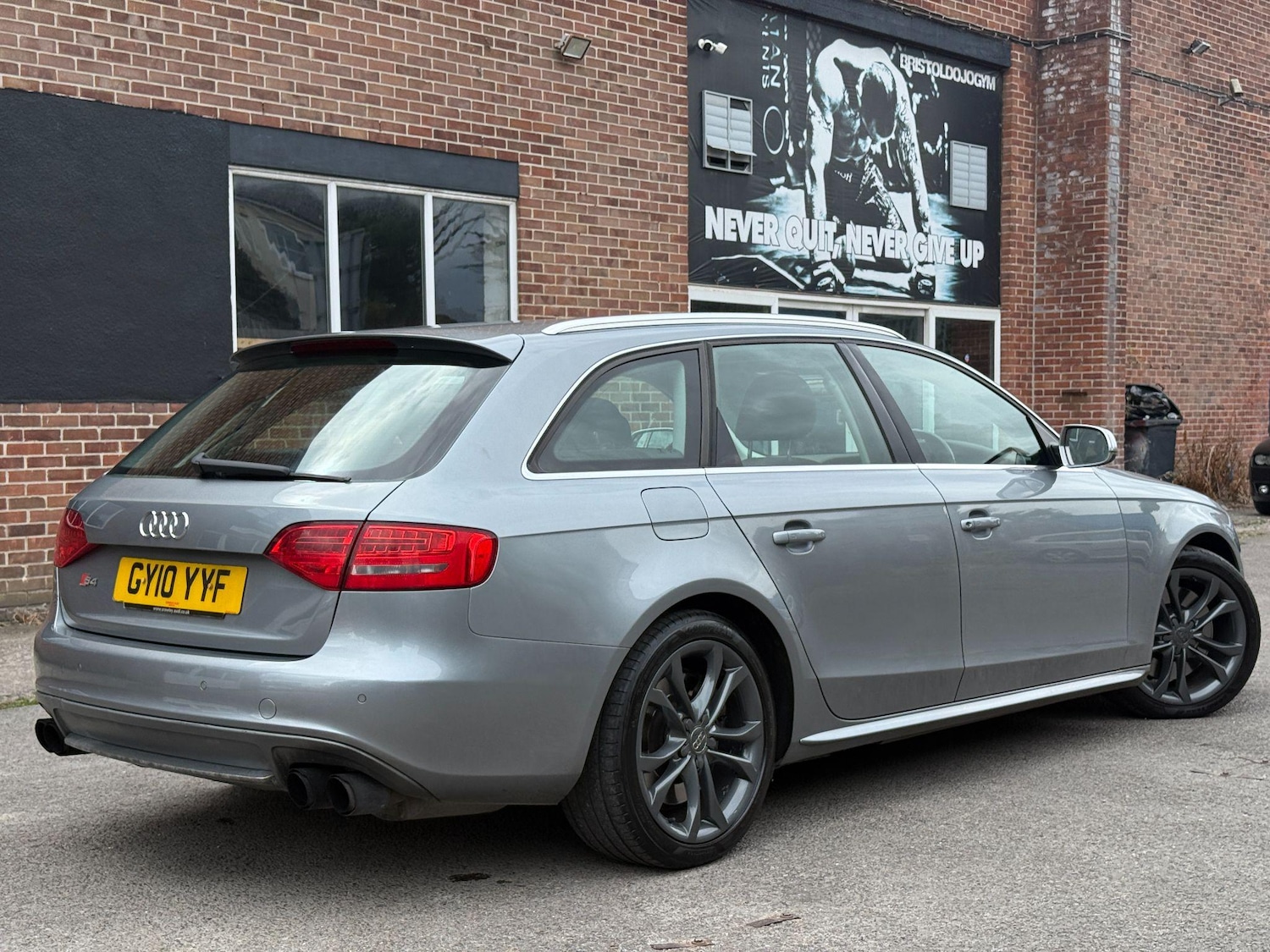 Used Audi S4 Avant 2010 for sale - 76151464: Photo 28