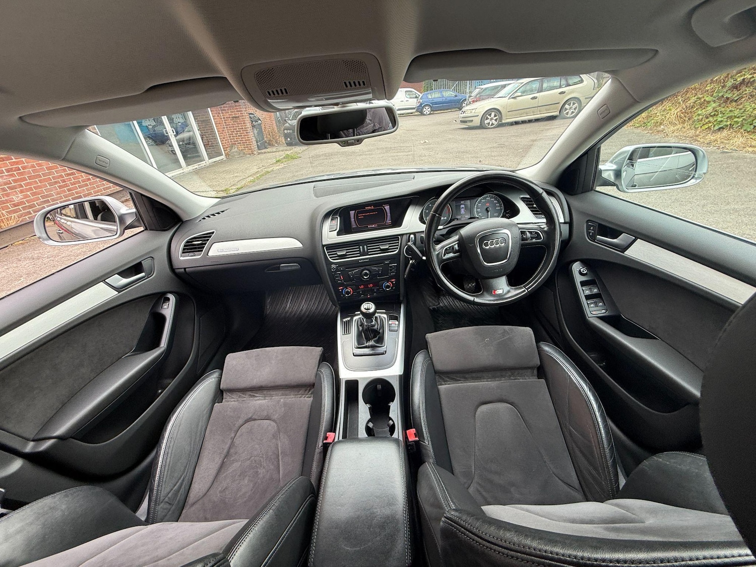 Used Audi S4 Avant 2010 for sale - 76151464: Photo 31