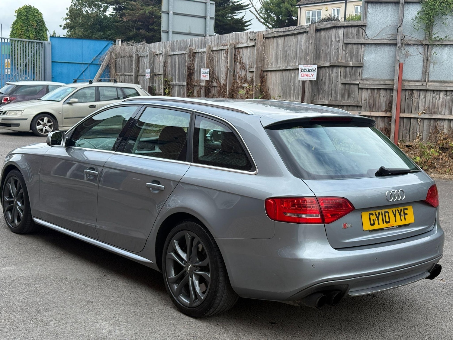 Used Audi S4 Avant 2010 for sale - 76151464: Photo 4