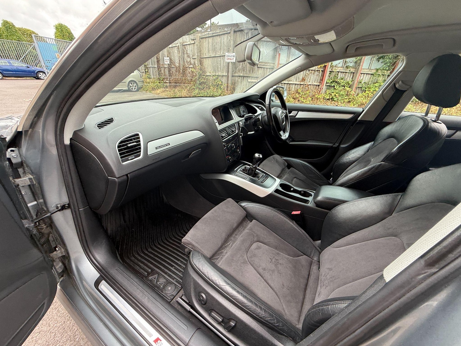 Used Audi S4 Avant 2010 for sale - 76151464: Photo 54