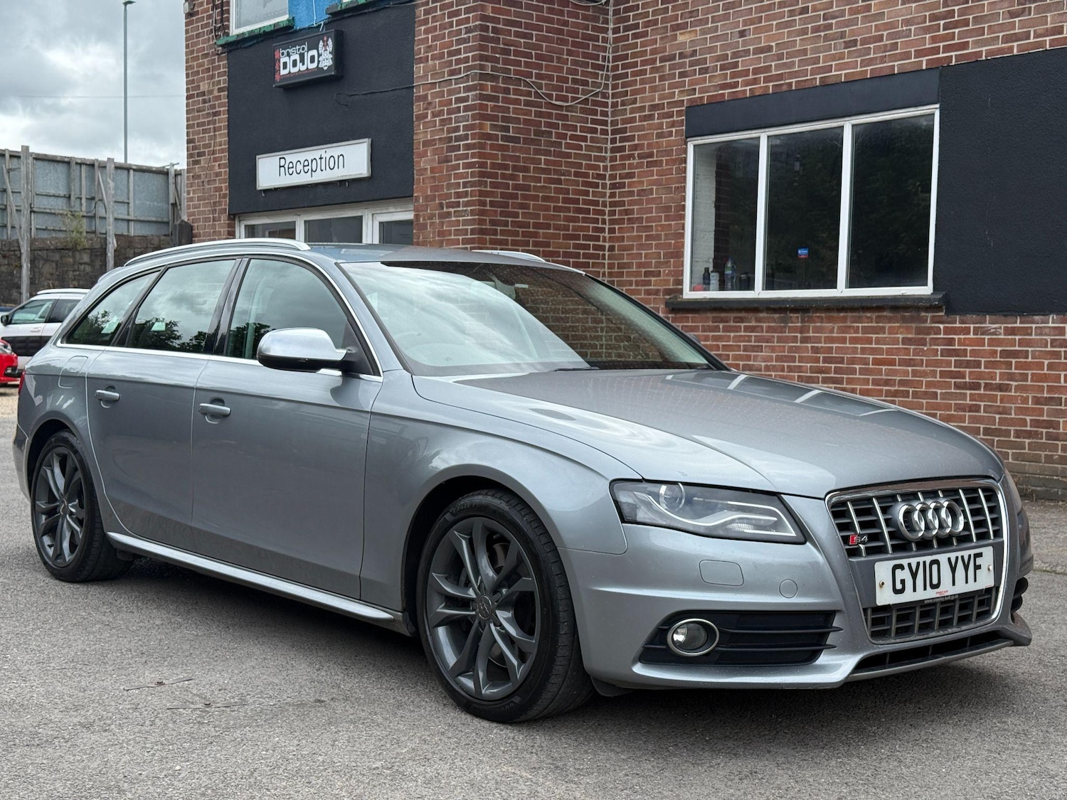 Used Audi S4 Avant 2010 for sale - 76151464: Photo 6