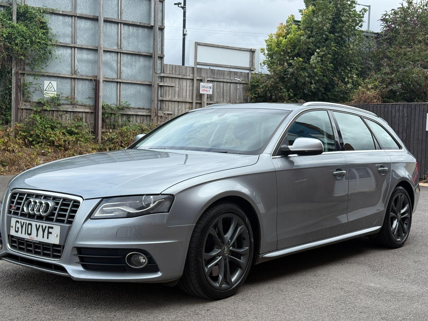 Used Audi S4 Avant 2010 for sale - 76151464: Photo 9