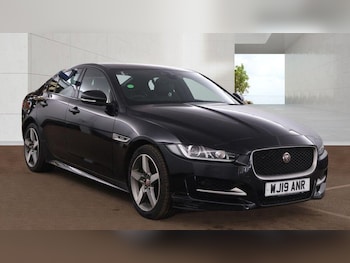 Used Jaguar XE 2019 for sale - 78771432: Photo