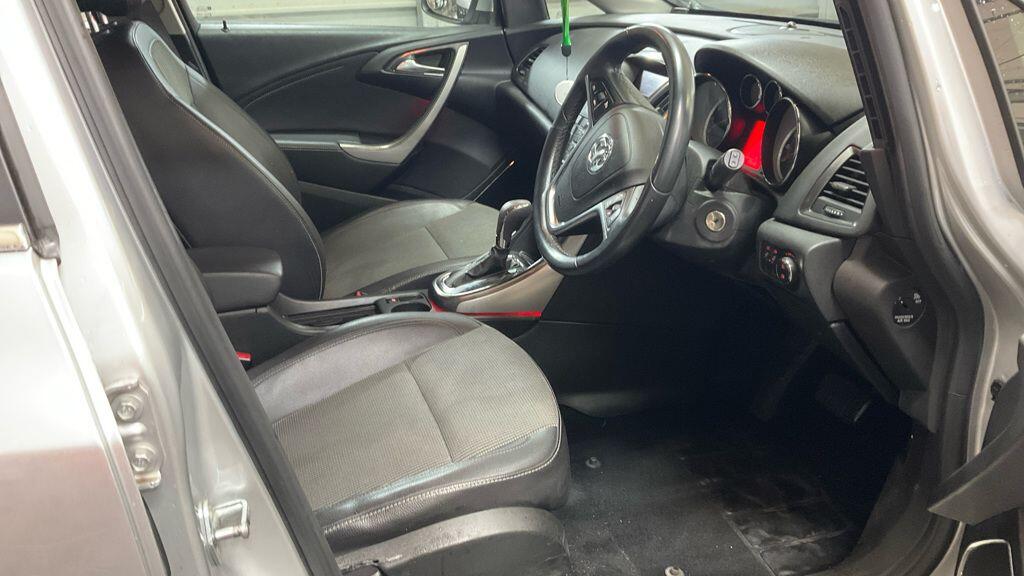 Used Vauxhall Astra for sale - 77495865: Photo 10