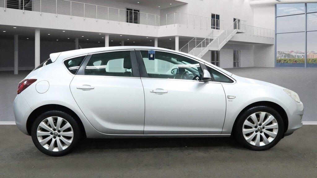 Used Vauxhall Astra for sale - 77495865: Photo 9