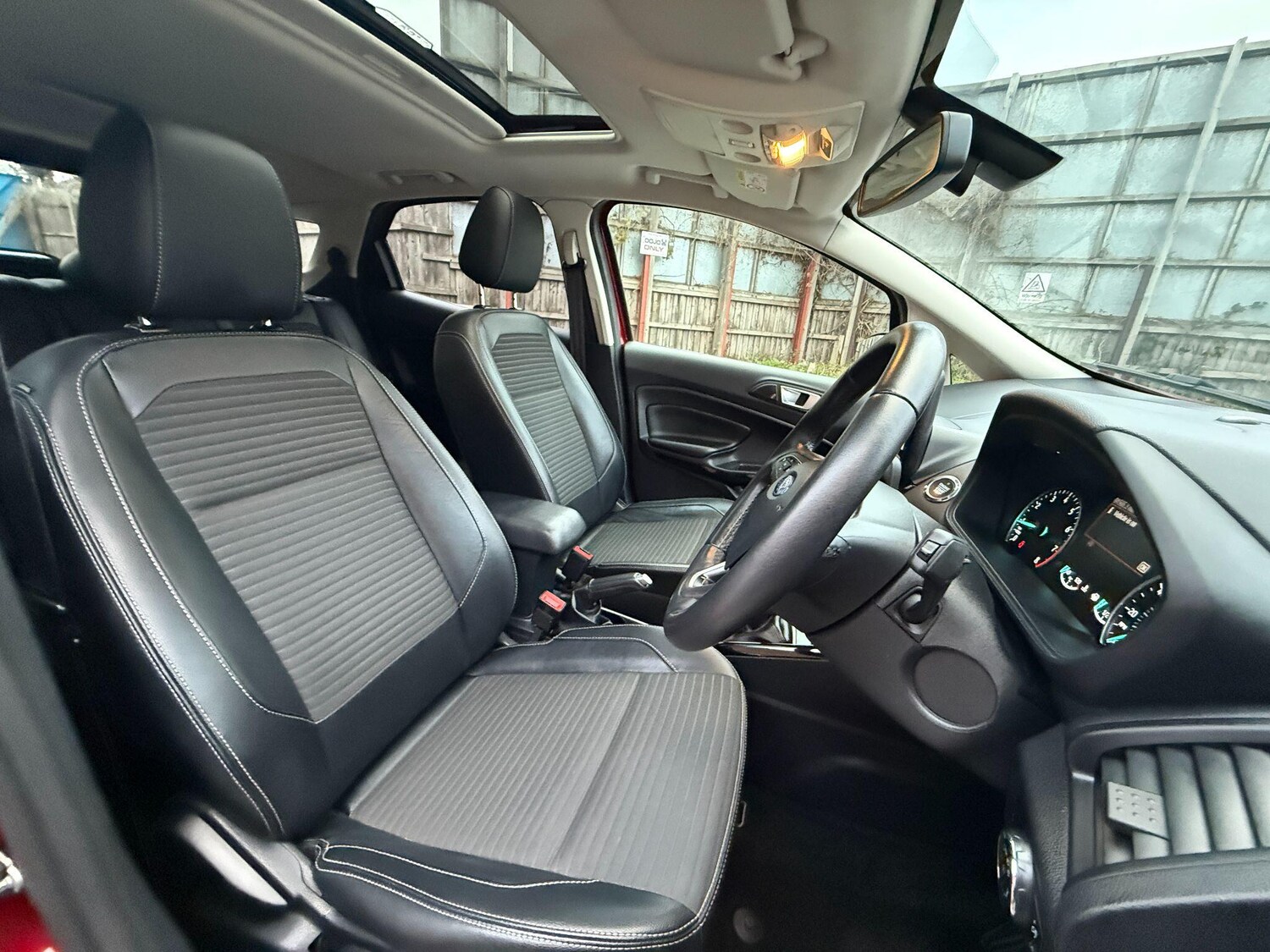 Used Ford Ecosport 2018 for sale - 76801825: Photo 36