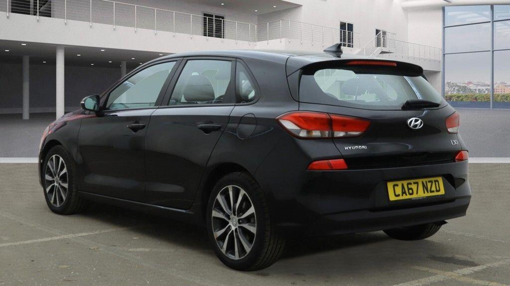 Used Hyundai i30 2017 for sale - 77120080: Photo 5