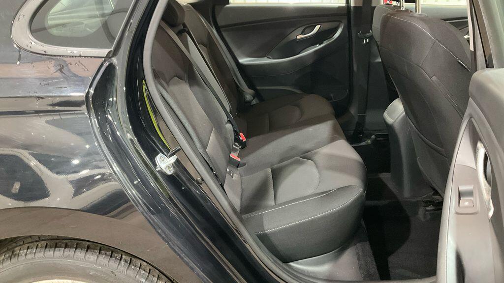 Used Hyundai i30 2017 for sale - 77120080: Photo 7