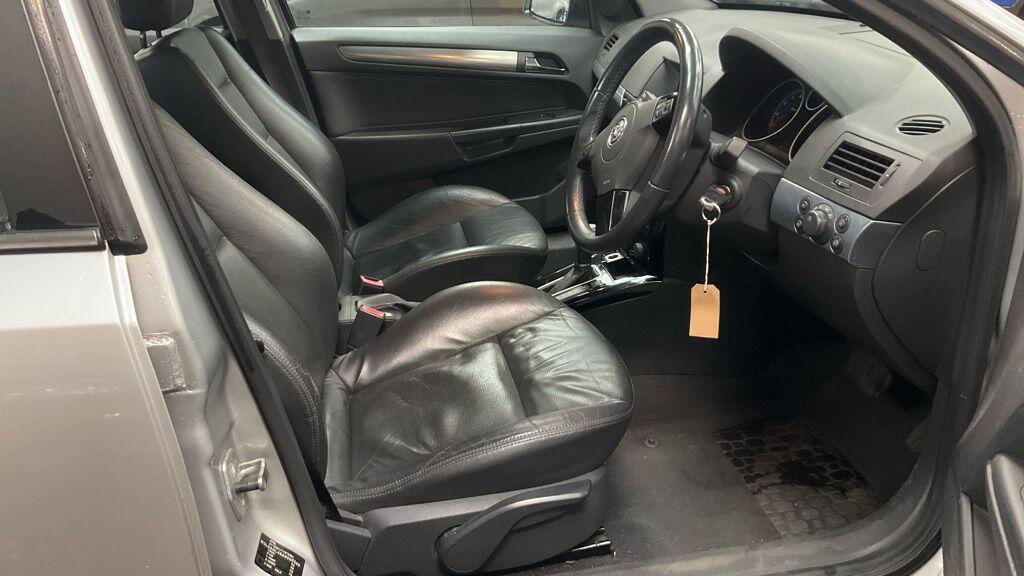 Used Vauxhall Astra 2009 for sale - 76167464: Photo 9