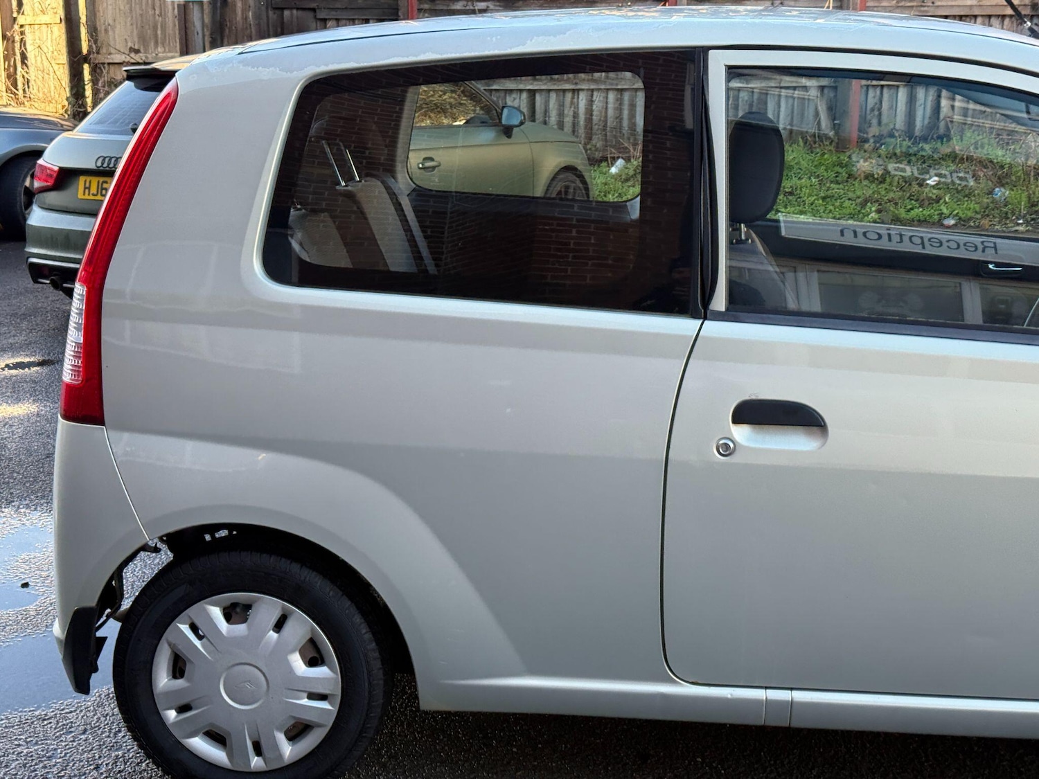 Used Daihatsu Charade 2004 for sale - 76260052: Photo 24