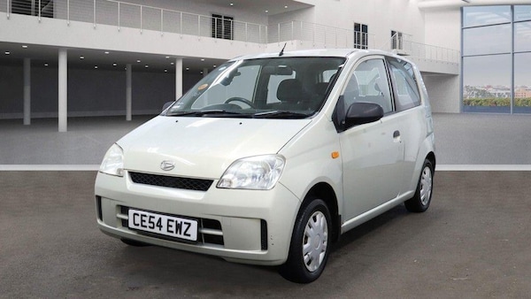 Used Daihatsu Charade 2004 for sale - 76260052: Photo 2