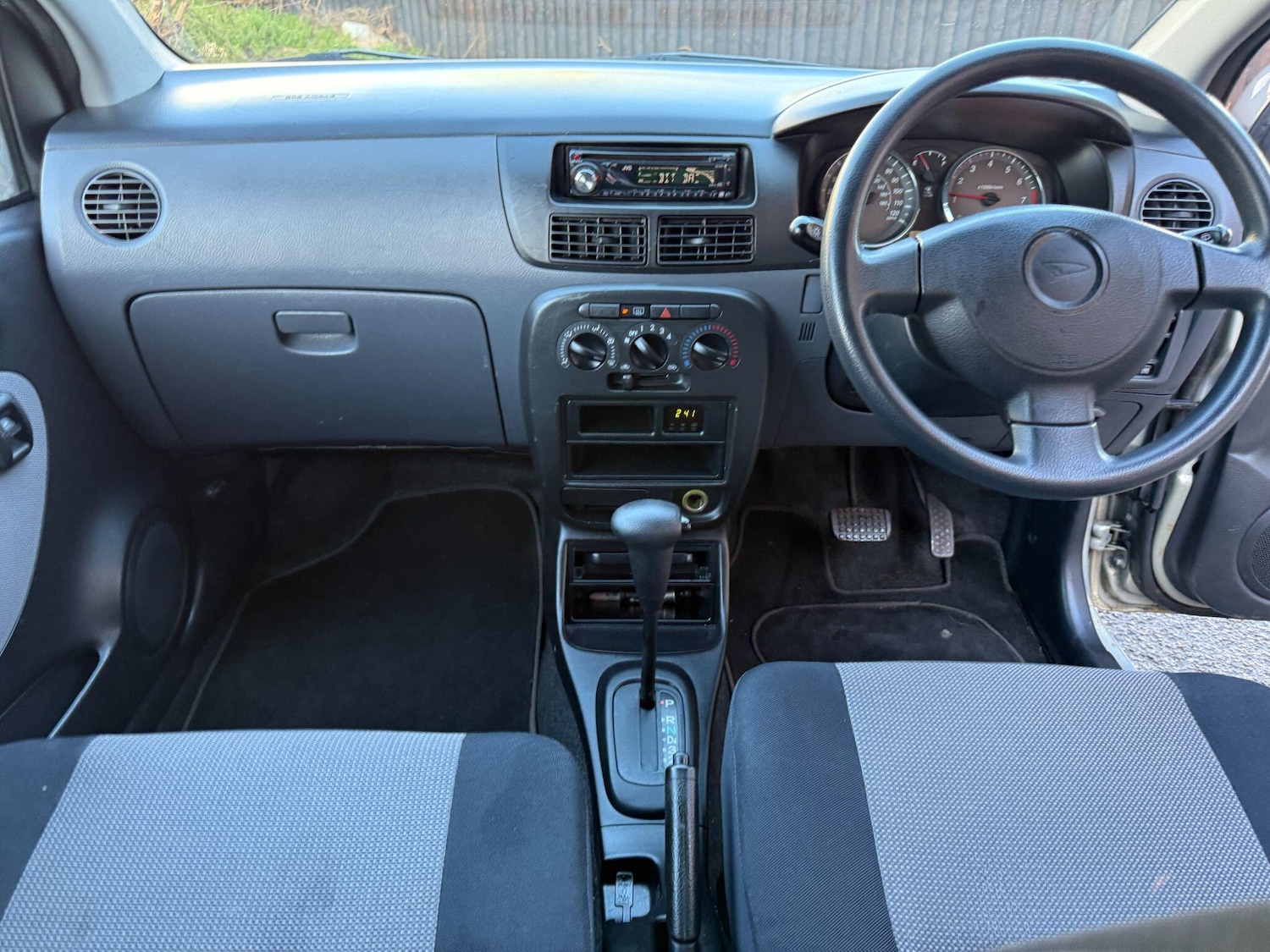 Used Daihatsu Charade 2004 for sale - 76260052: Photo 44