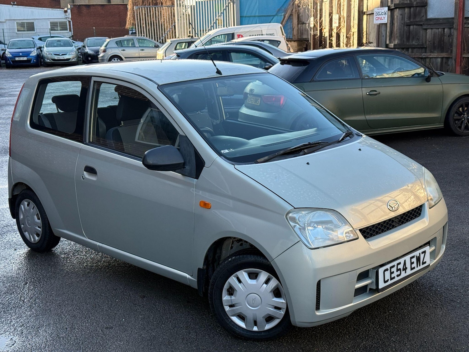 Used Daihatsu Charade 2004 for sale - 76260052: Photo 7