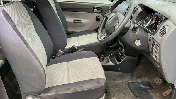 Used Daihatsu Charade 2004 for sale - 76260052: Photo 9