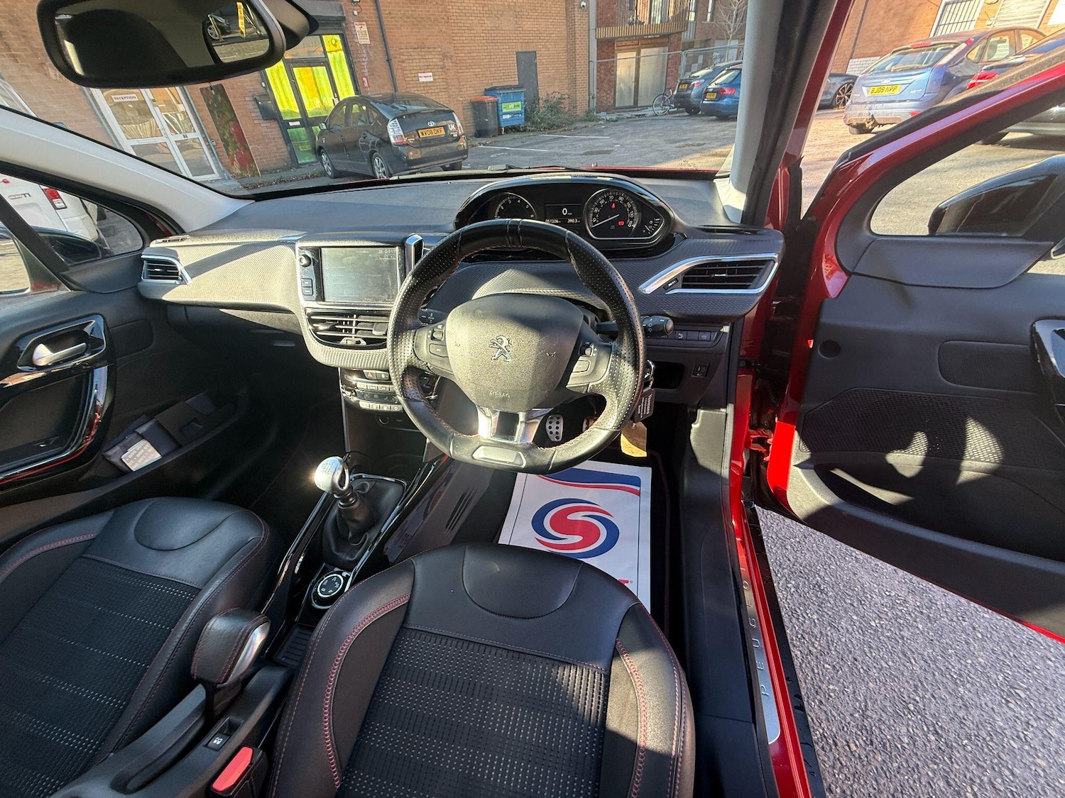 Used Peugeot 2008 2018 for sale - 76307795: Photo 28